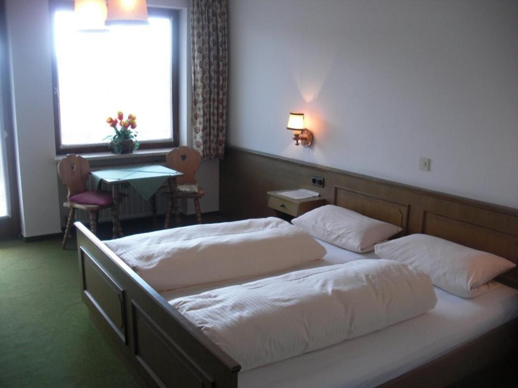 Böbing Landgasthof Haslacher旅馆 客房 照片